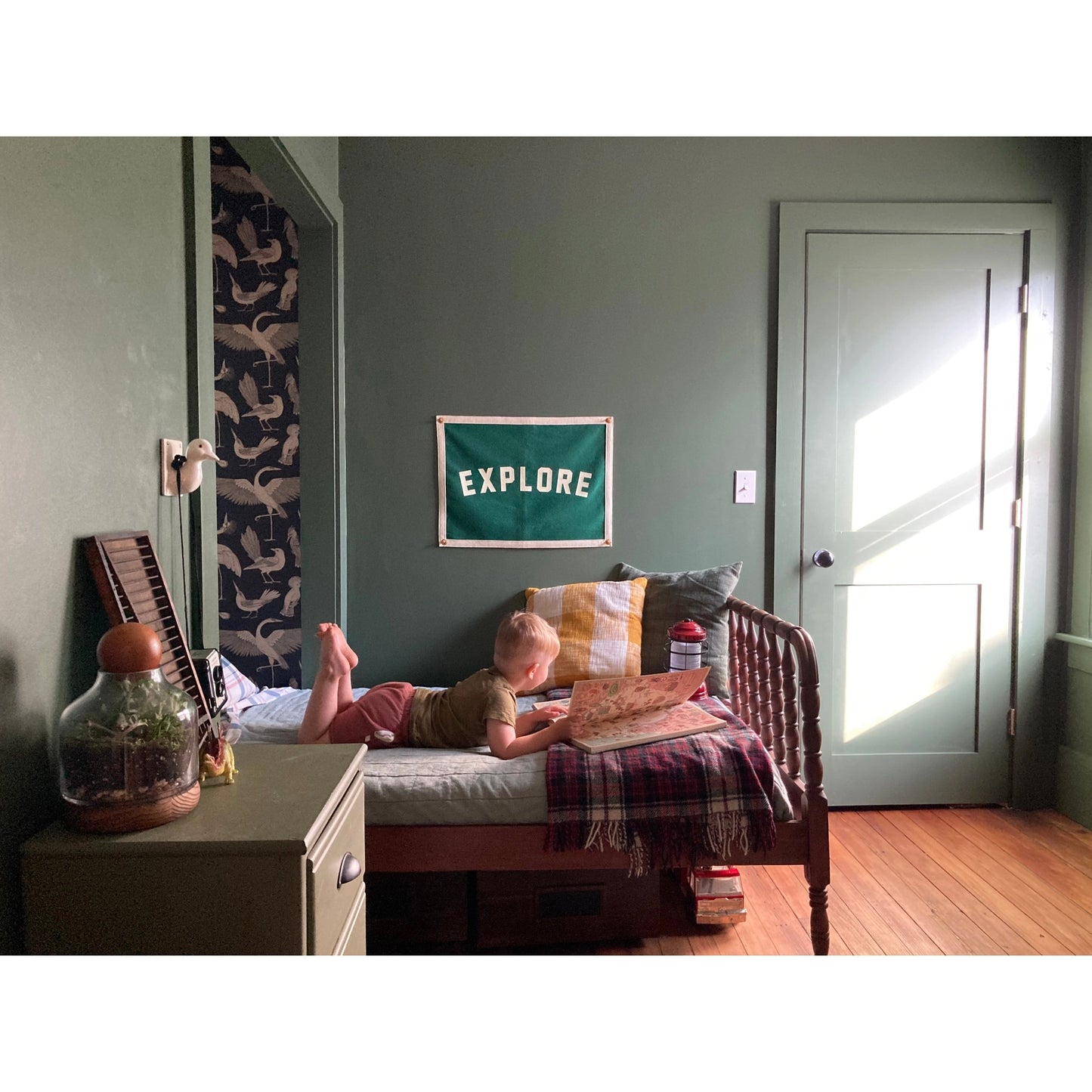 Explore. Camp Flag
